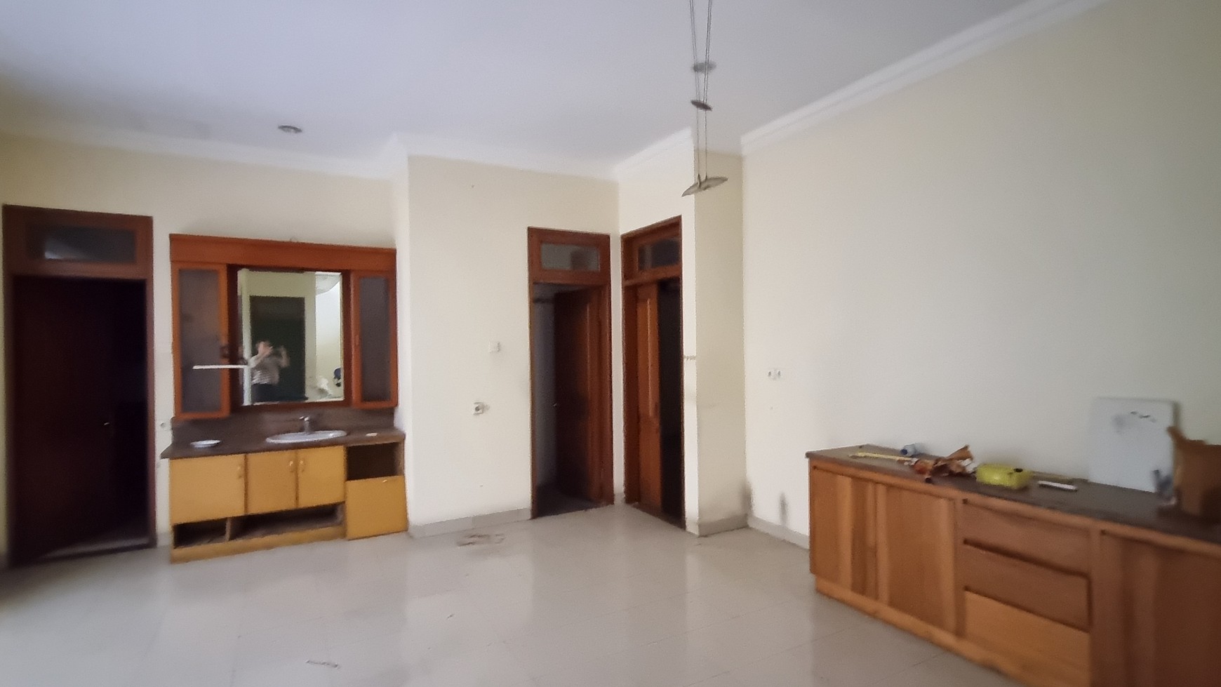 Rumah Bagus Di Jl Trapesium Raya Kebon Jeruk Jakarta Barat