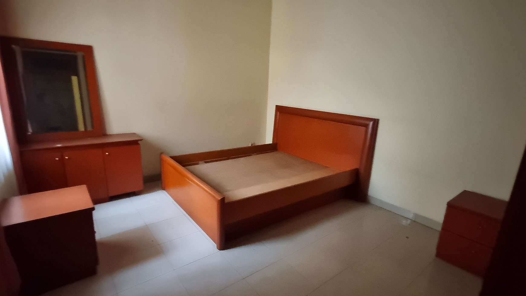 Rumah Bagus Di Jl Trapesium Raya Kebon Jeruk Jakarta Barat