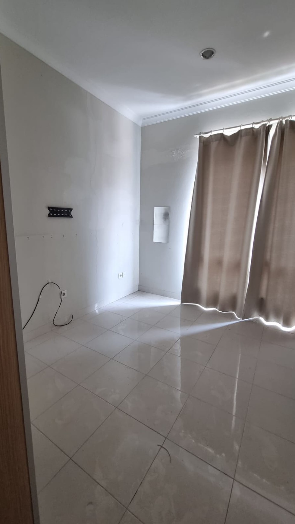 Dijual Rumah Minimalis di Arcadia Gading Serpong dekat dengan Sekolah dan Pusat Kuliner