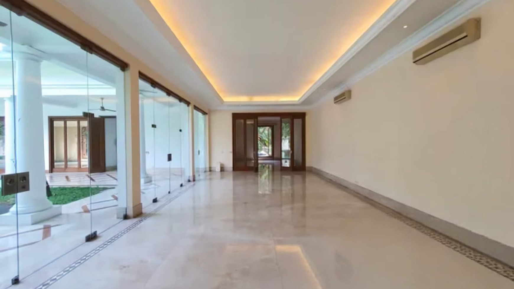 Rumah Hitung Tanah Area Cipete