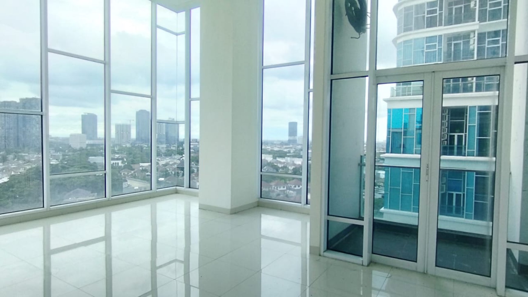 termurah jual rugi dari harga dari 2 M jadi 1.6 M, Soho apartemen brooklyn alam sutera, 1 BR, jual cepat kondisi bagus, siap huni