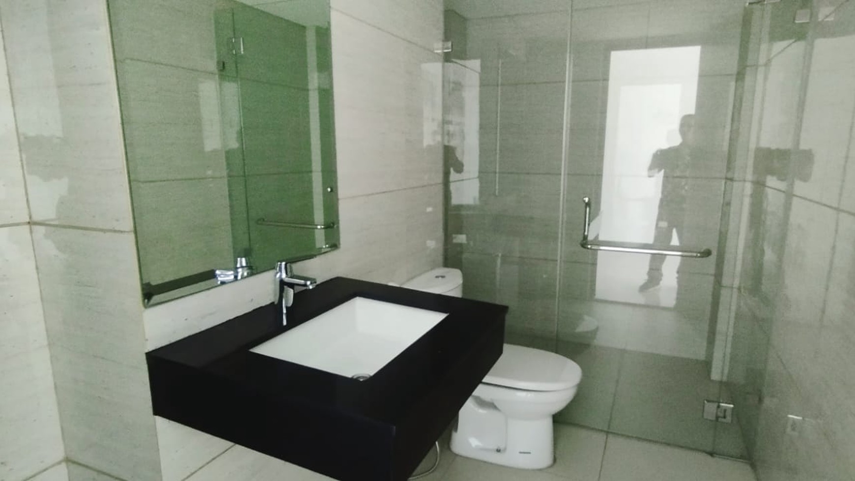 termurah jual rugi dari harga dari 2 M jadi 1.6 M, Soho apartemen brooklyn alam sutera, 1 BR, jual cepat kondisi bagus, siap huni