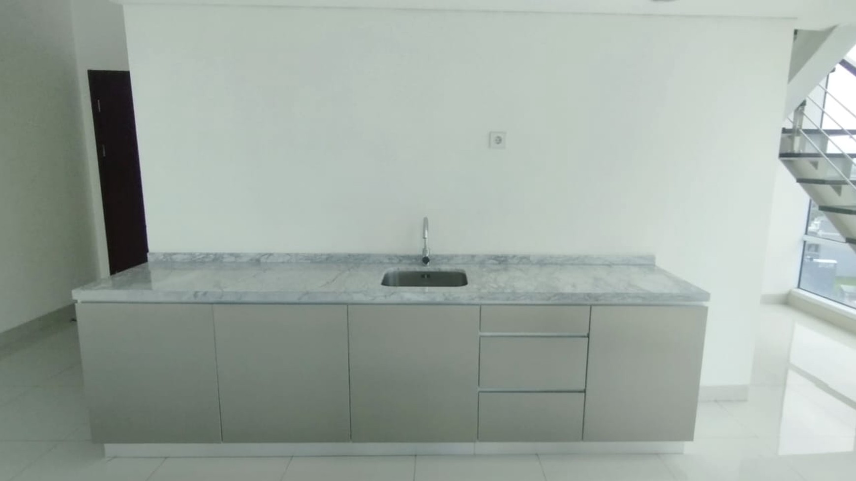 termurah jual rugi dari harga dari 2 M jadi 1.6 M, Soho apartemen brooklyn alam sutera, 1 BR, jual cepat kondisi bagus, siap huni