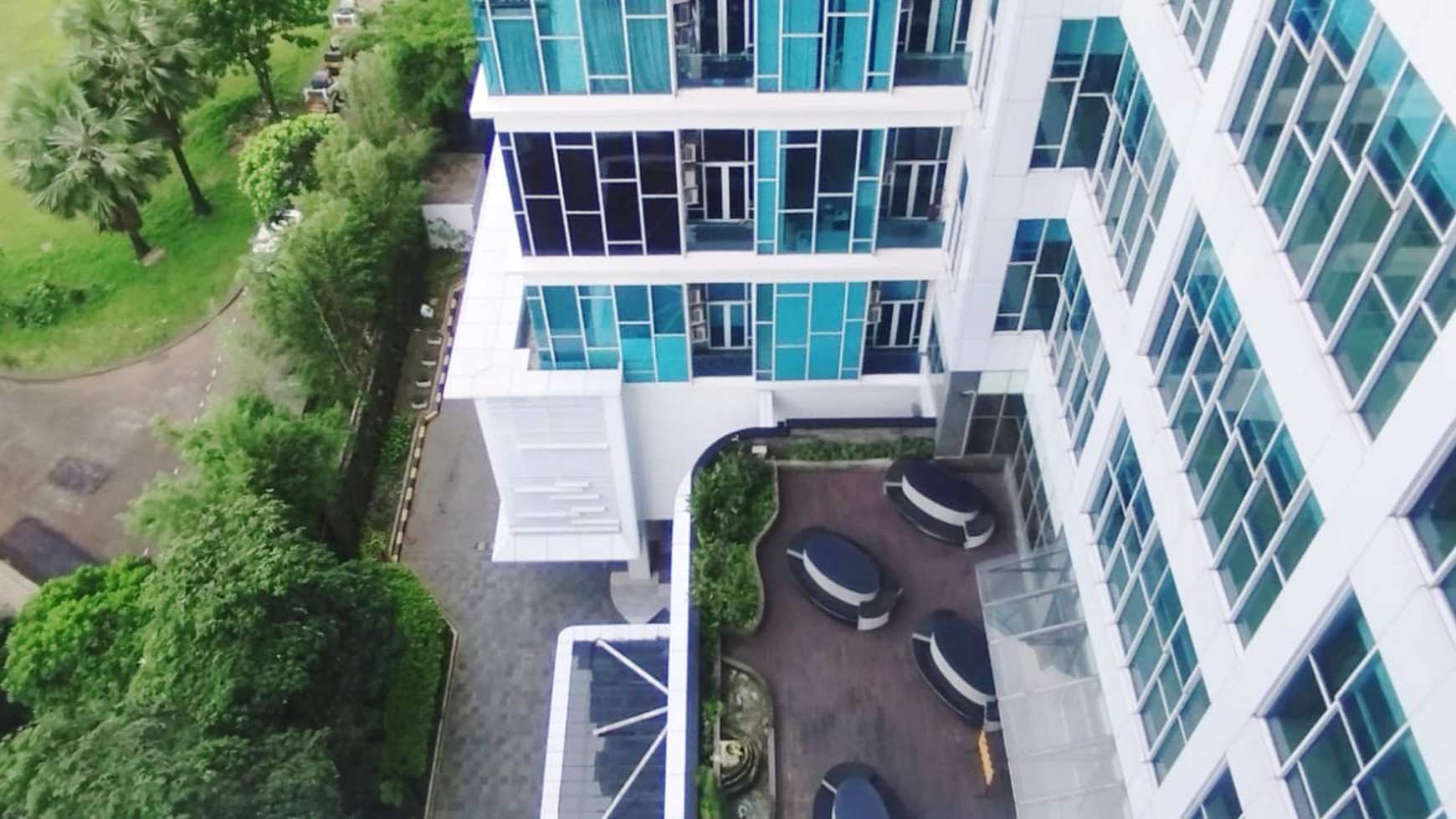 termurah jual rugi dari harga dari 2 M jadi 1.6 M, Soho apartemen brooklyn alam sutera, 1 BR, jual cepat kondisi bagus, siap huni