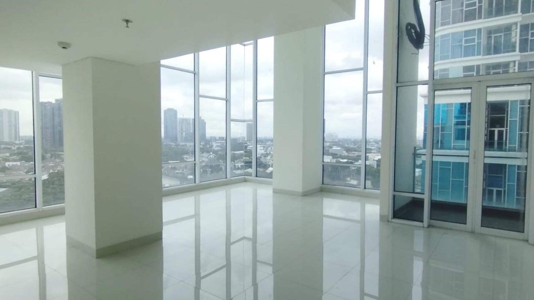 termurah jual rugi dari harga dari 2 M jadi 1.6 M, Soho apartemen brooklyn alam sutera, 1 BR, jual cepat kondisi bagus, siap huni