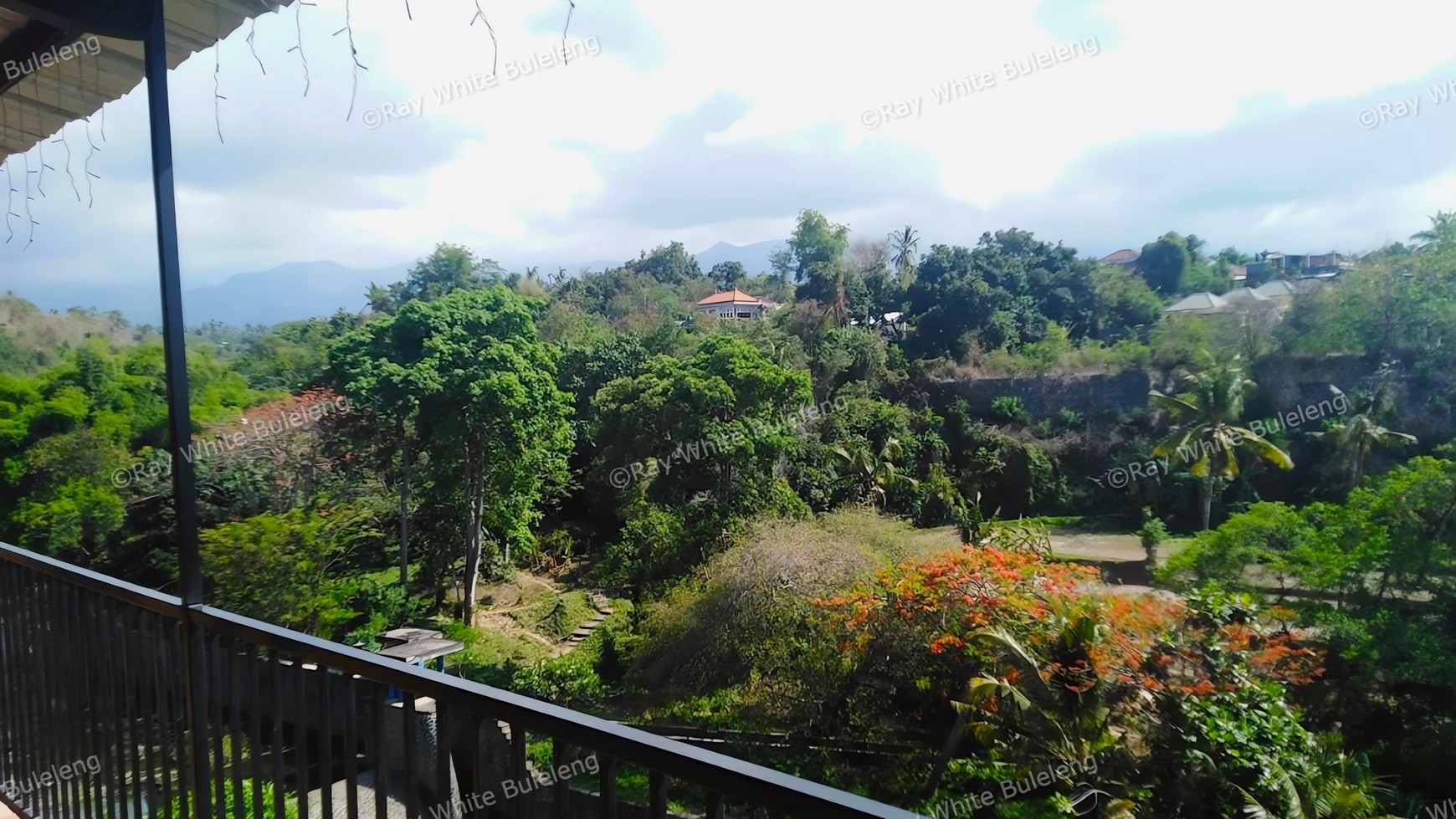 WARUNG STYLE CAFE IN SINGARAJA
