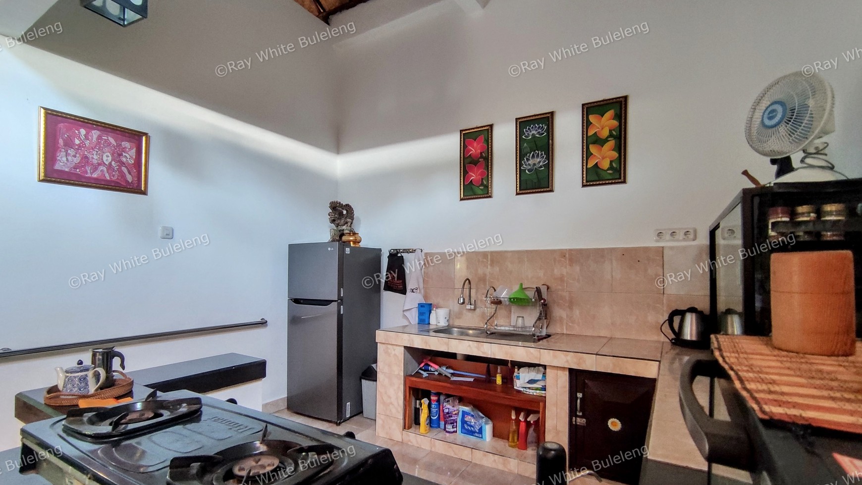 TWO BEDROOMS HOUSE FOR RENT!