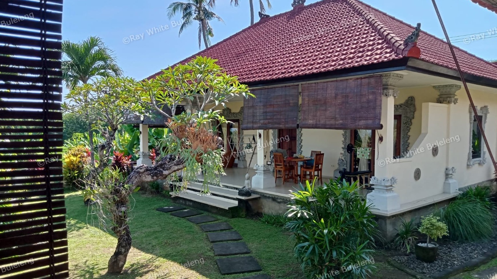 HILLSIDE VILLA IN PANJI WITH GUEST HOUSES AND BEAUTIFUL VIEW
