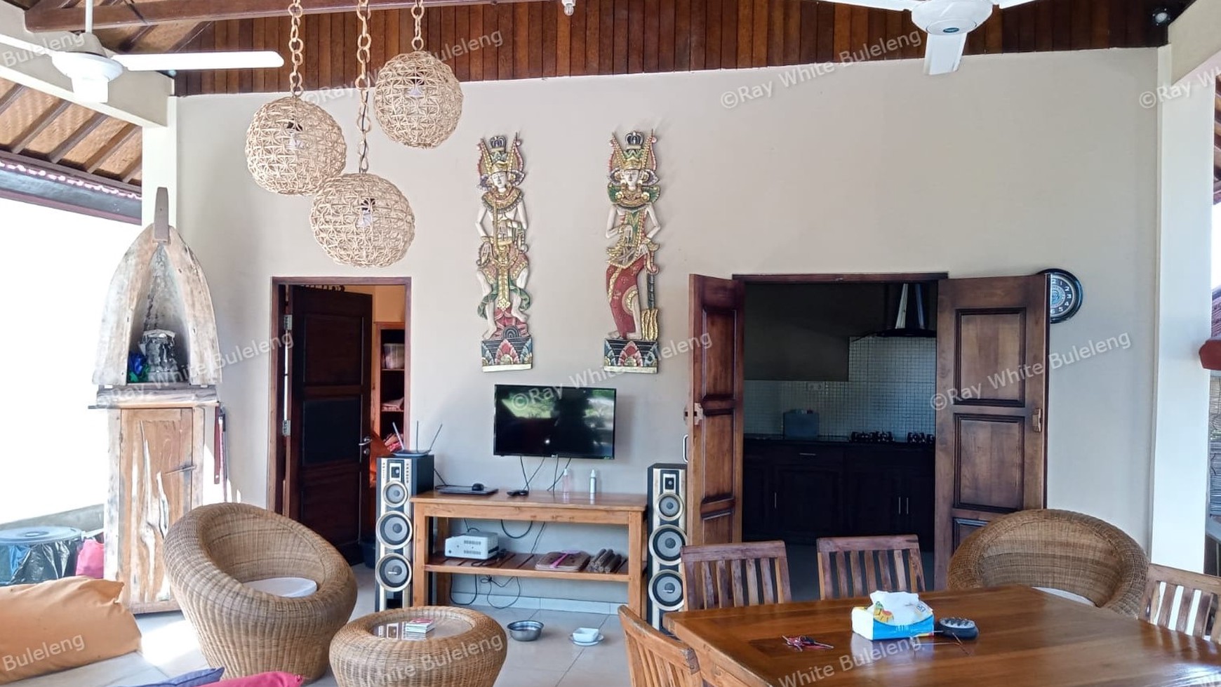 HILLSIDE VILLA IN PANJI WITH GUEST HOUSES AND BEAUTIFUL VIEW