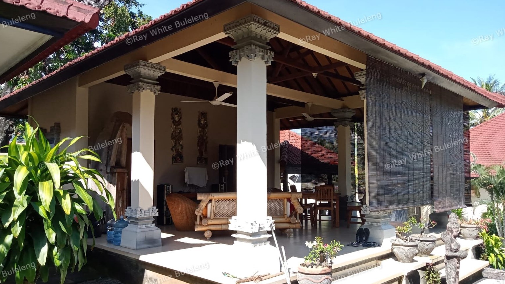 HILLSIDE VILLA IN PANJI WITH GUEST HOUSES AND BEAUTIFUL VIEW
