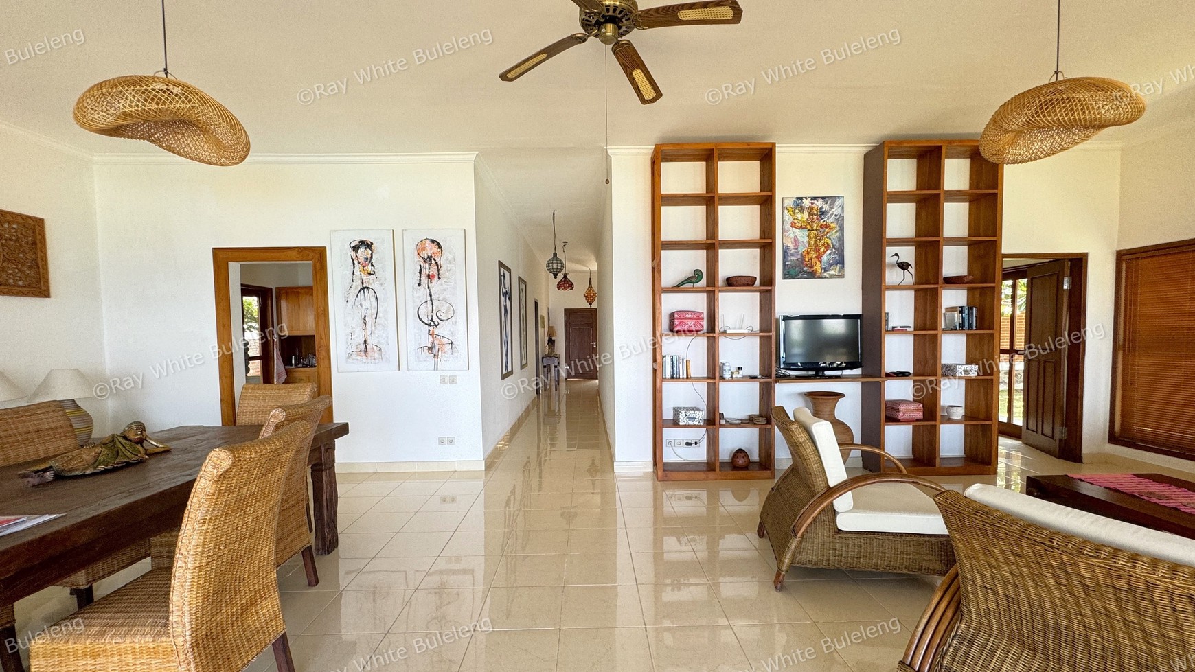 STUNNING BEACHFRONT VILLA IN THE NORTH EAST COST OF BALI