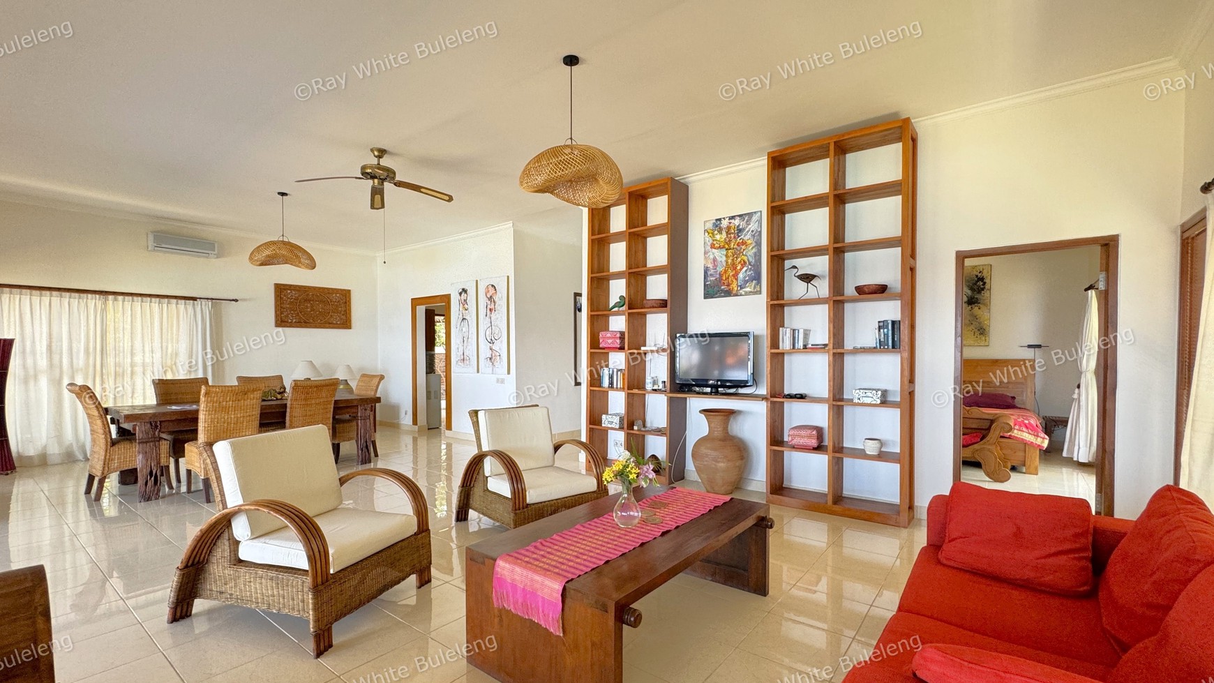 STUNNING BEACHFRONT VILLA IN THE NORTH EAST COST OF BALI