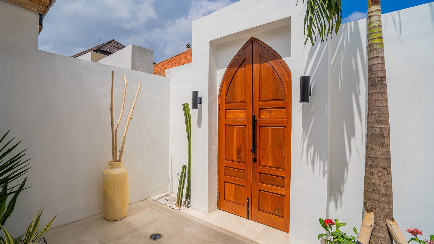 For Sale Leasehold - Brand new modern cozy villa in Kerobokan - Bali ( type  Nameera Mediterranean )