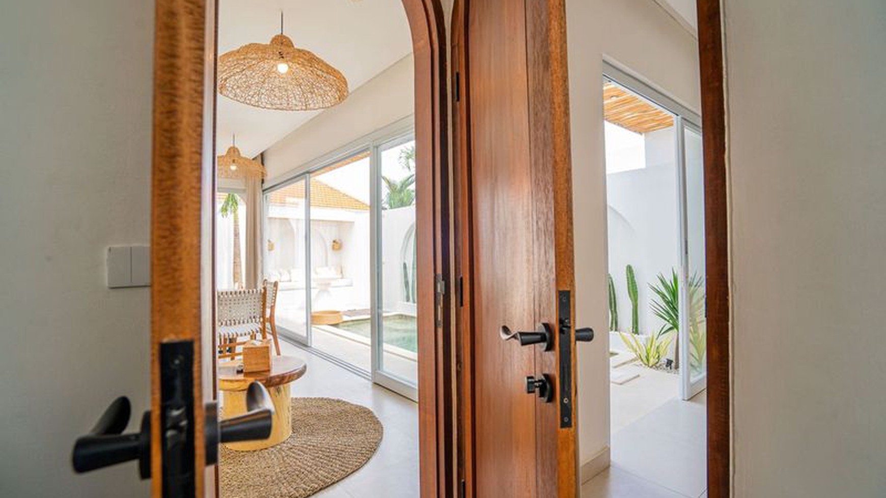For Sale Leasehold - Brand new modern cozy villa in Kerobokan - Bali ( type  Nameera Mediterranean )
