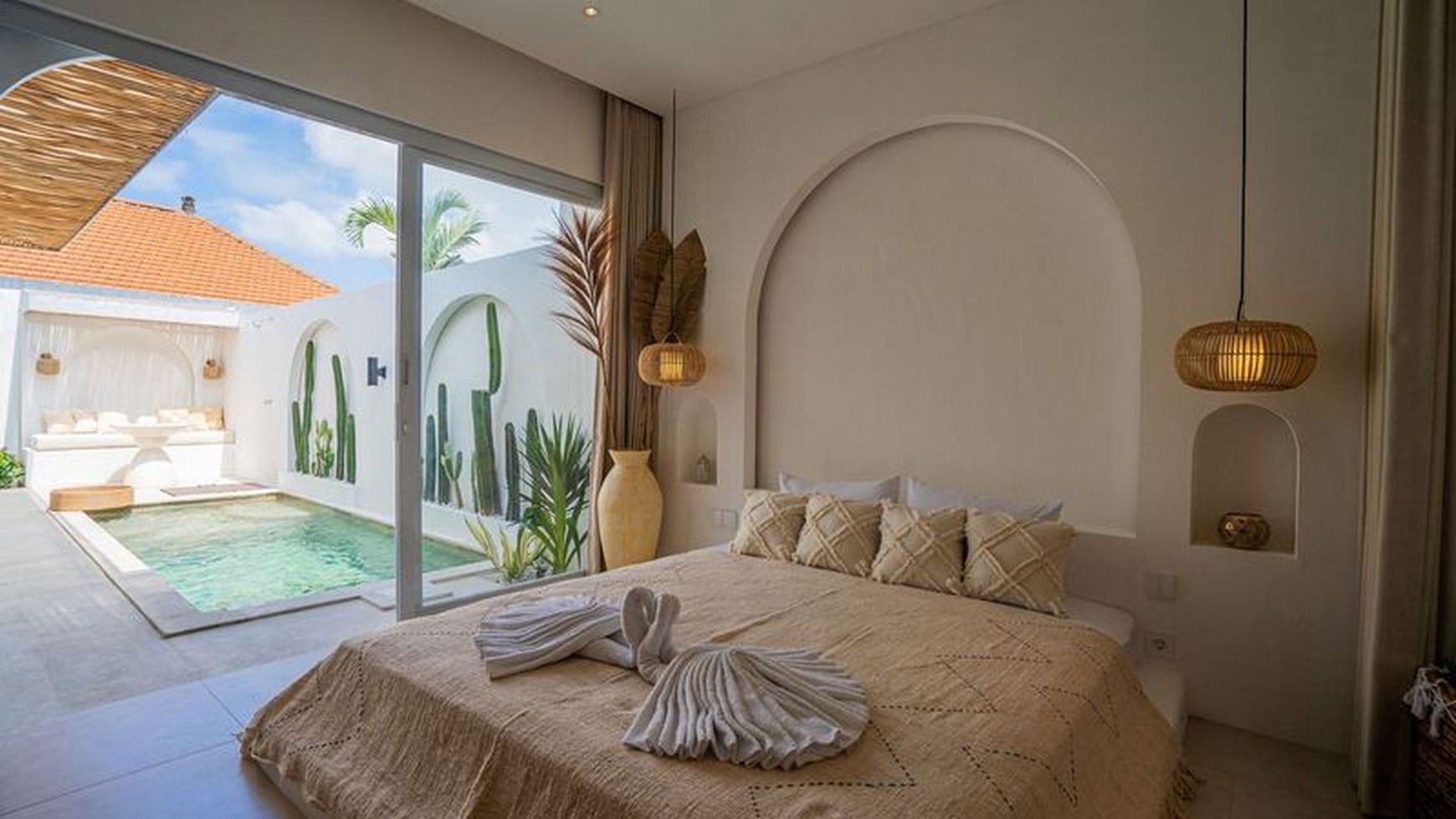 For Sale Leasehold - Brand new modern cozy villa in Kerobokan - Bali ( type  Nameera Mediterranean )