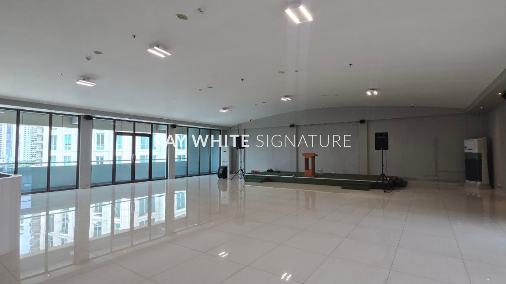 Dijual Gedung Komersil dengan Area Office dan Service Apartement di Kebayoran baru