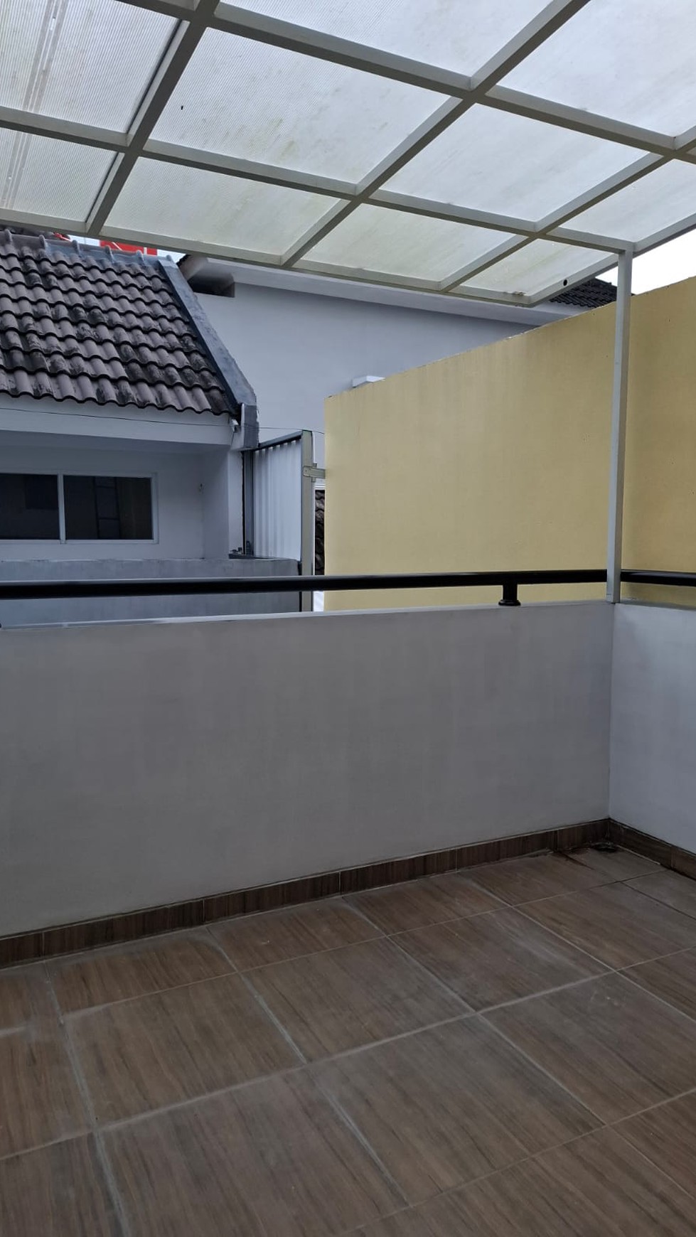 Rumah Tinggal 2 Lantai dalam Perum Grand Tlogoadi Mlati Sleman 