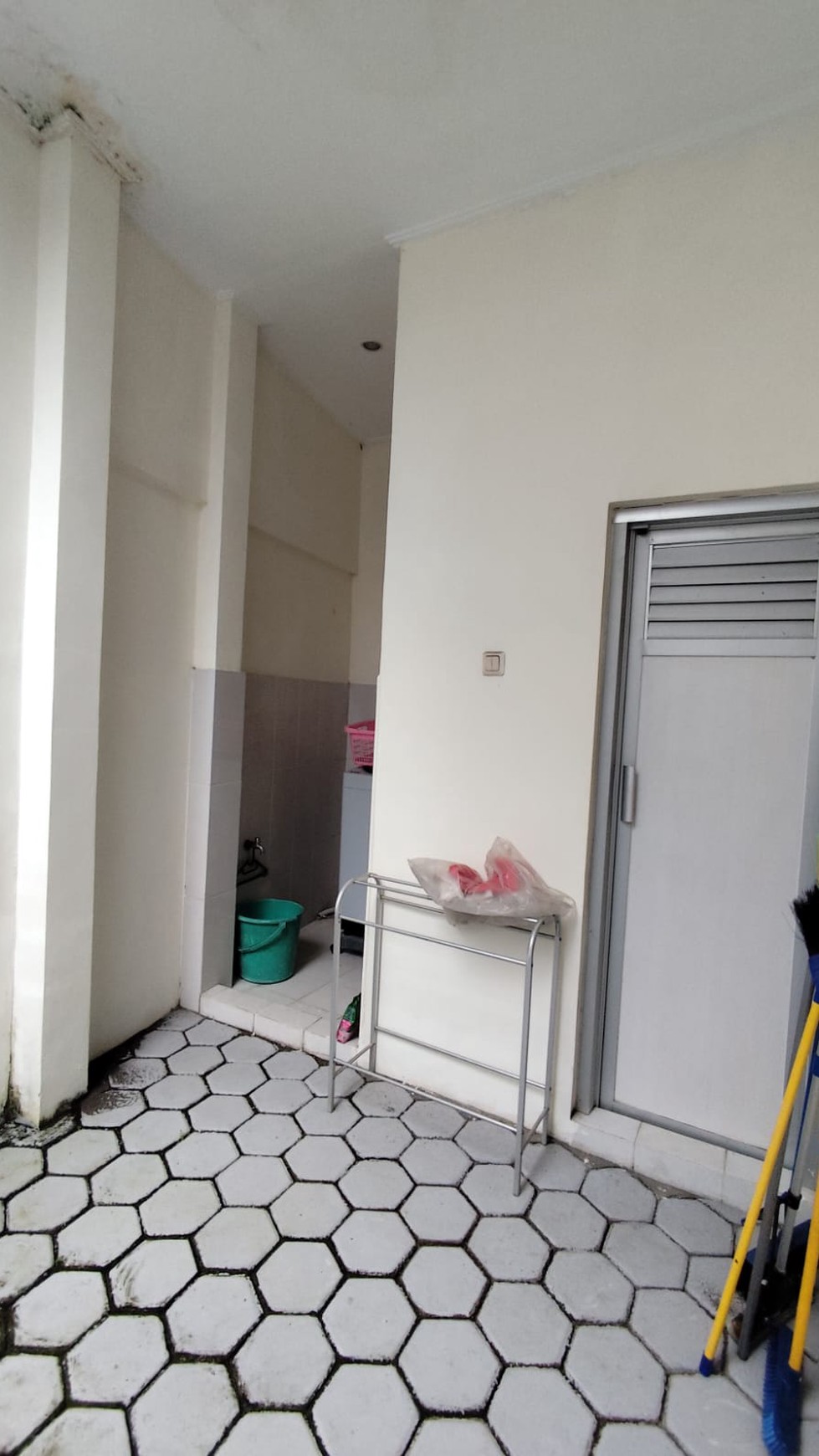 Rumah Tinggal Furnish Dalam Perum Griya Palem Hijau Godean Sleman