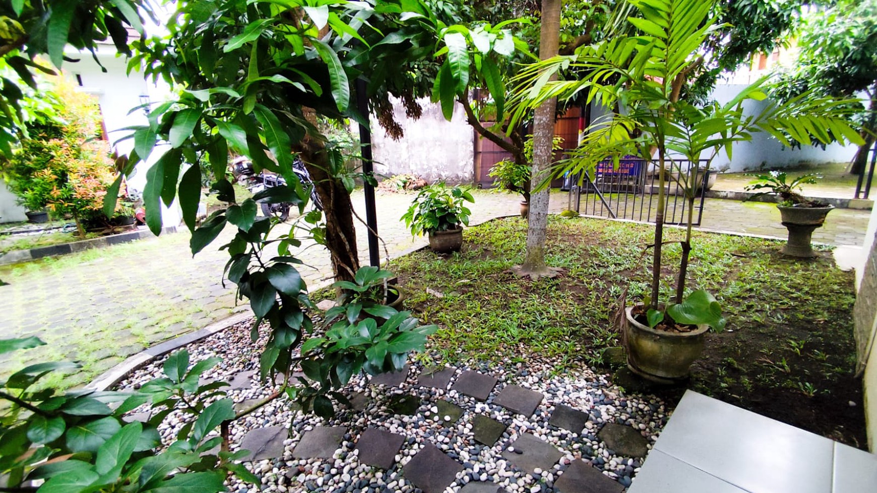 Rumah Tinggal Furnish Dalam Perum Griya Palem Hijau Godean Sleman
