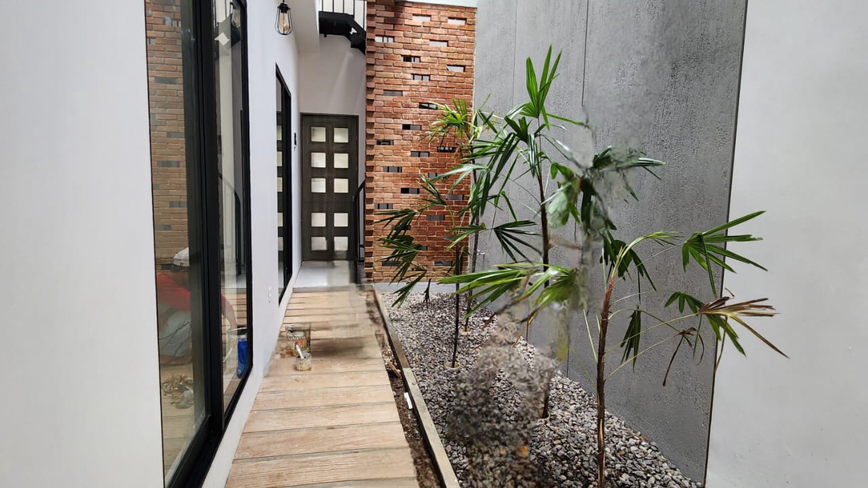 Rumah Bagus 2 Lantai di Bnadung Utara, Pondok Hijau