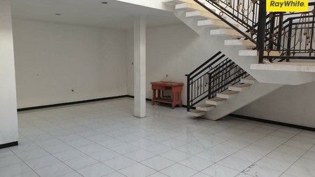 Disewakan Rumah di Perum Ketintang Permai Surabaya
