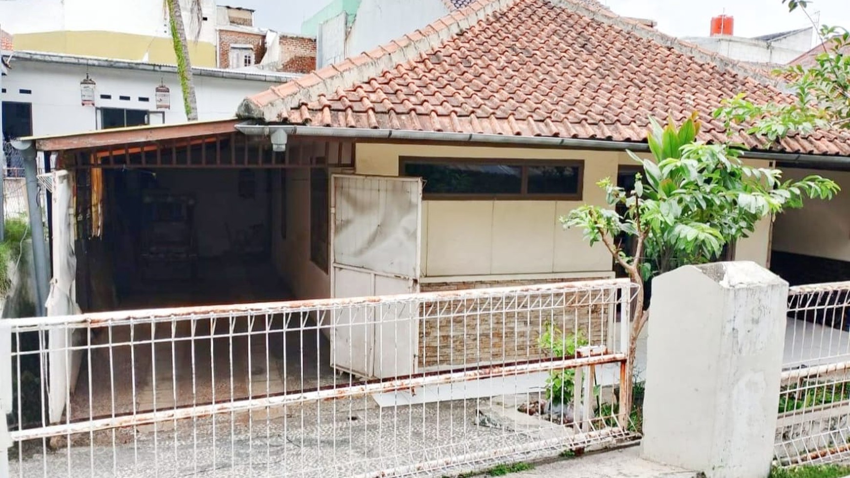 Rumah Bagus Di Jl Sekepanjang Cikutra Bandung