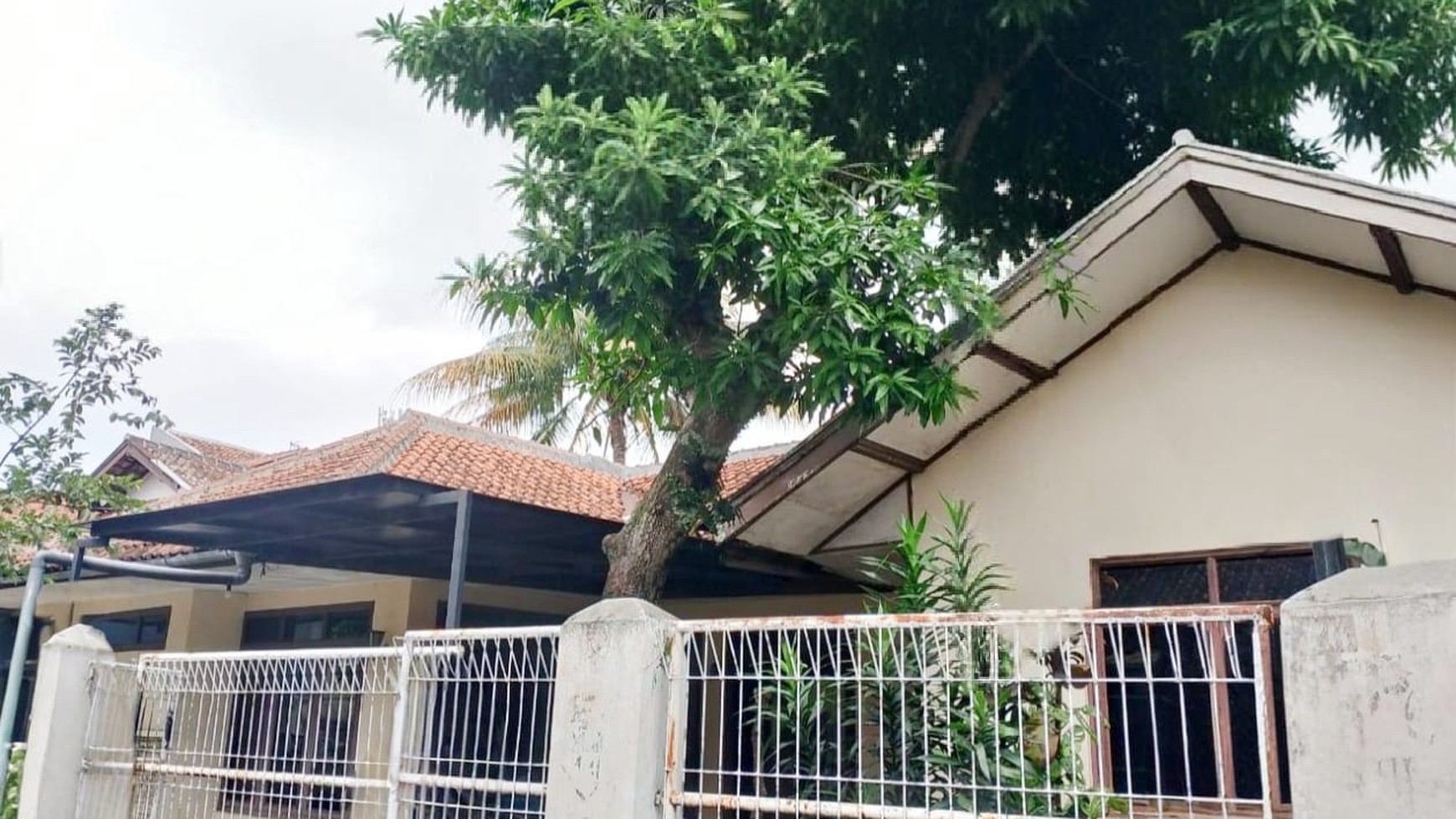 Rumah Bagus Di Jl Sekepanjang Cikutra Bandung