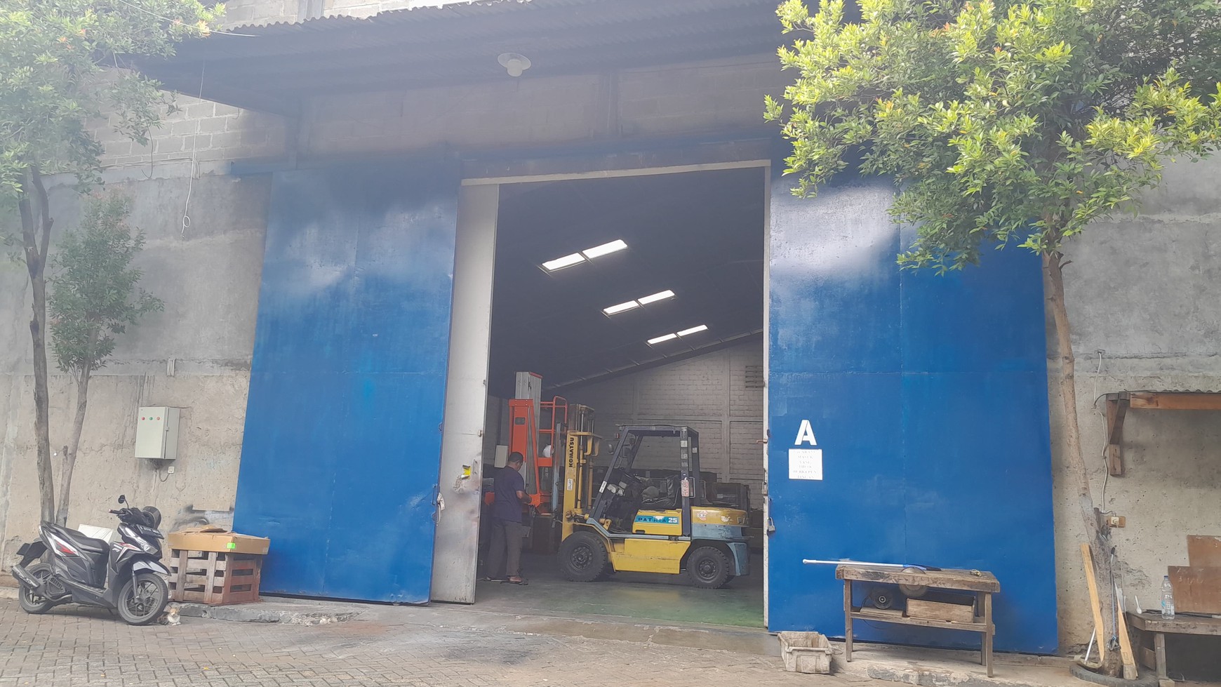 Pabrik Hitung Tanah Di Jl Raya Legok Karawaci Tangerang