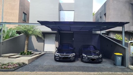 Rumah Bagus Ozone Residence Dalam Cluster Ada Club House di Bintaro Pesanggrahan Jakarta Selatan. 