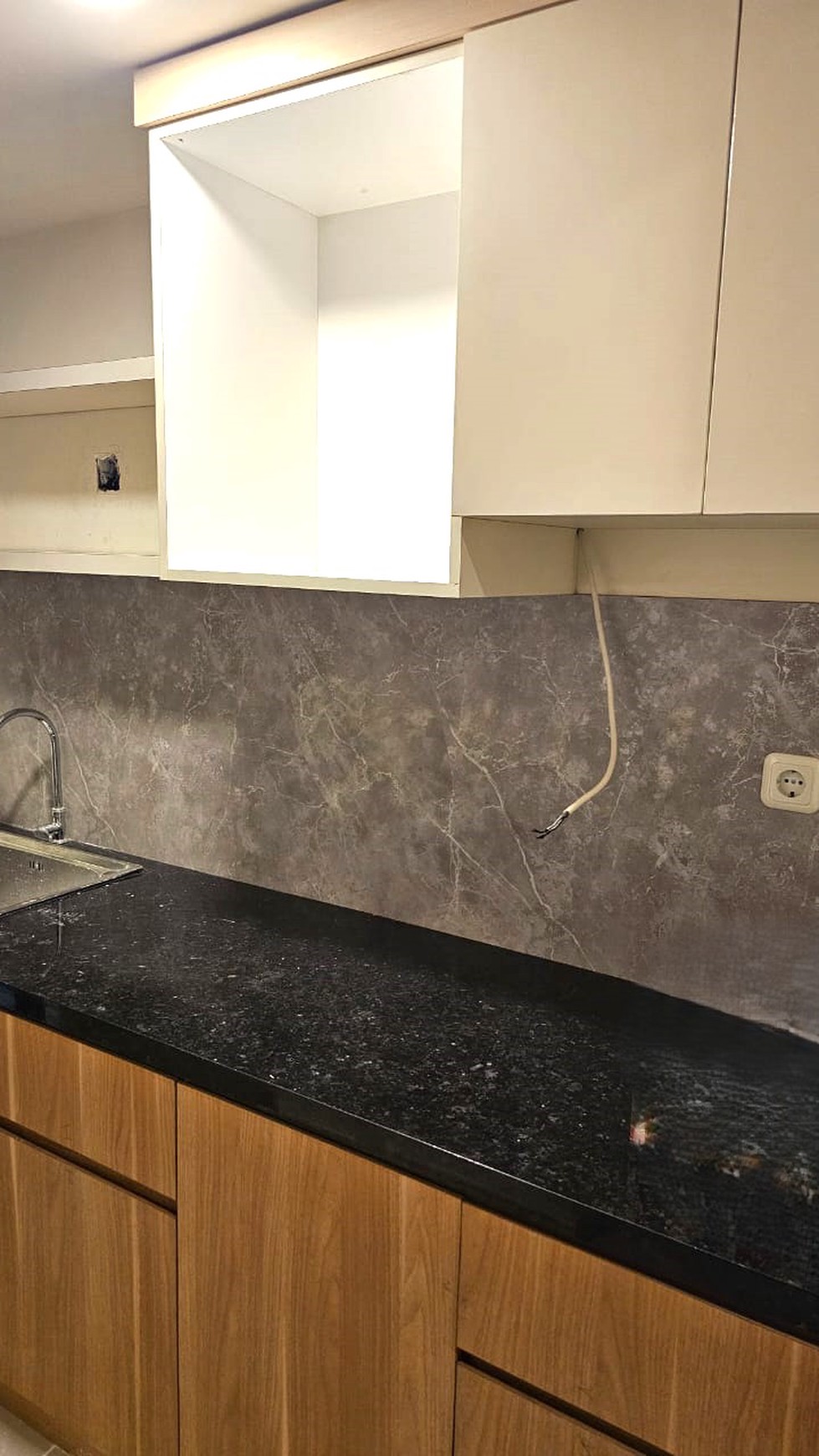  Apartemen Nyaman Fully Furnished di Meikarta Cikarang