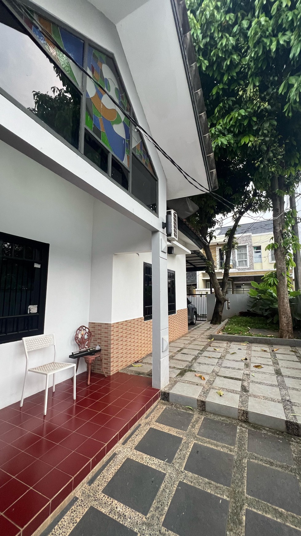 Rumah renovasi di Villa Melati Mas 
