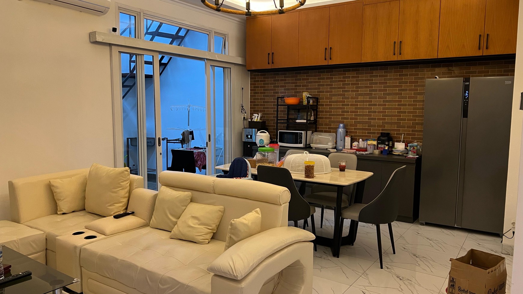 Rumah renovasi di Villa Melati Mas 