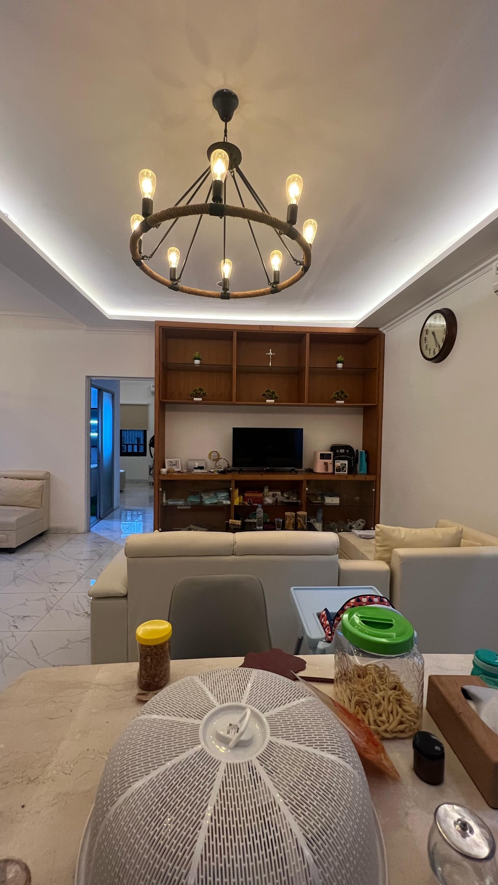 Rumah renovasi di Villa Melati Mas 