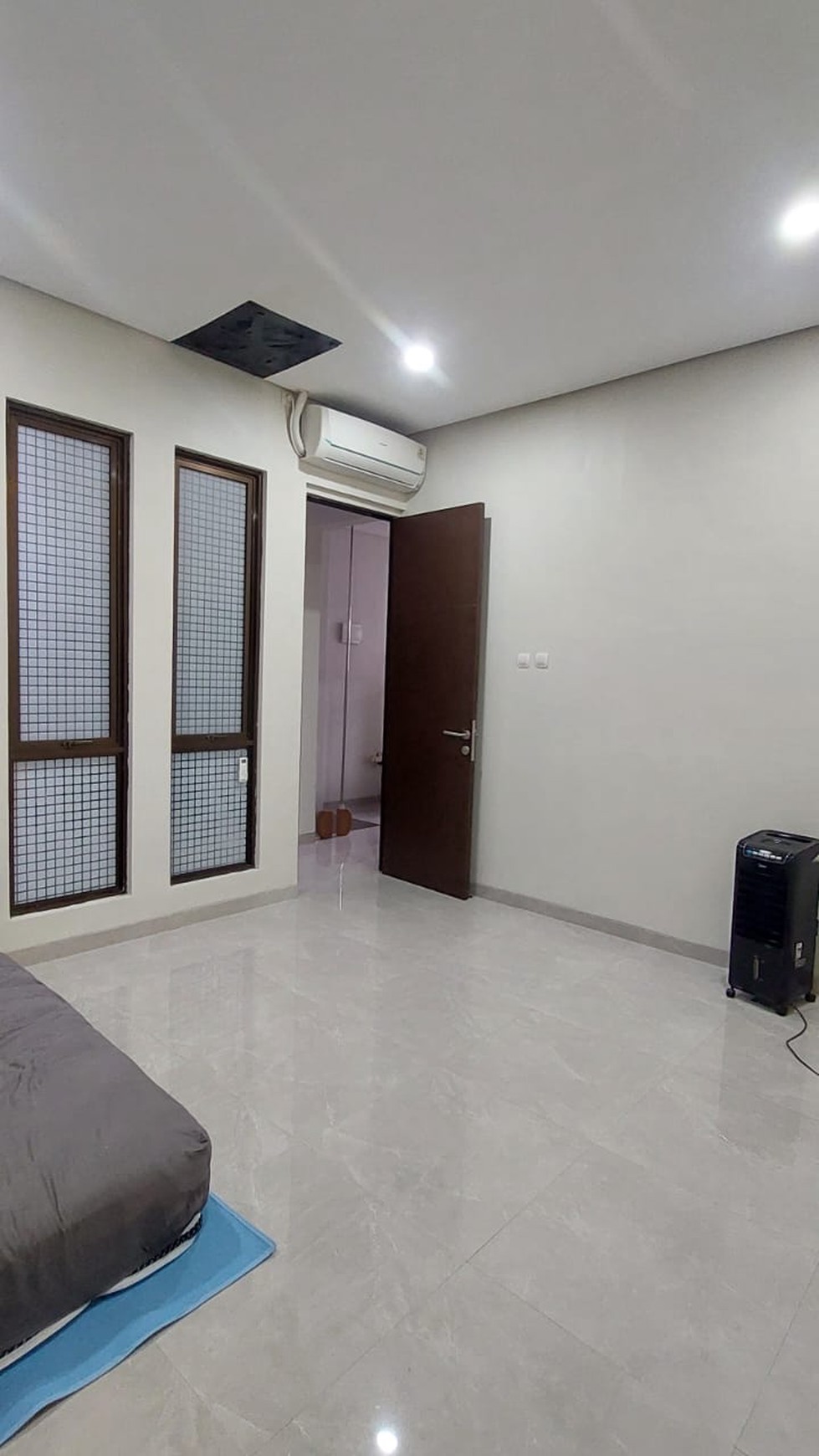 Rumah Bagus Di Cluster Linea Residence Graha Raya Bintaro