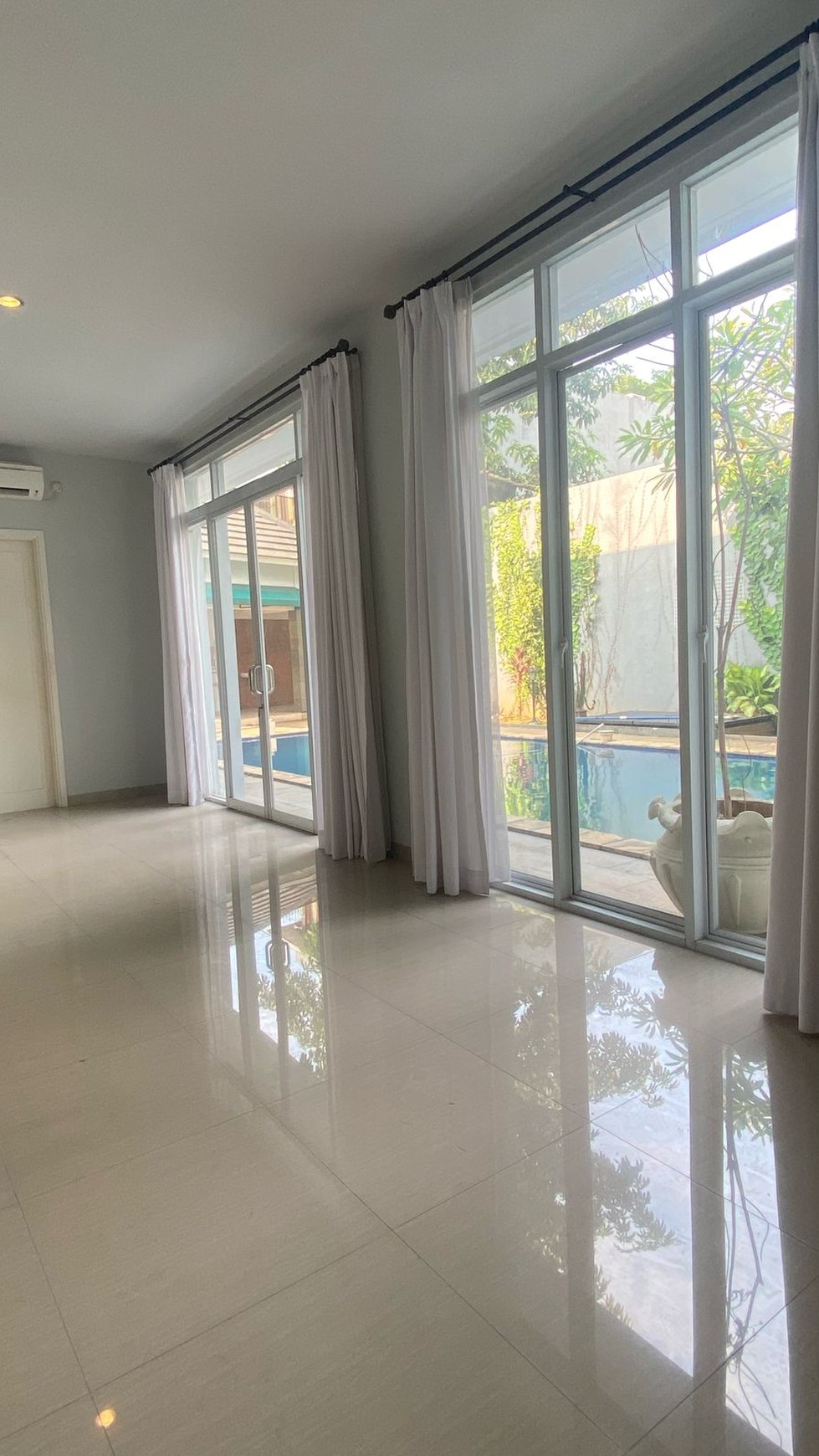 Rumah Mewah di Kawasan Premium Kebayoran Bintaro - Bintaro Jaya 