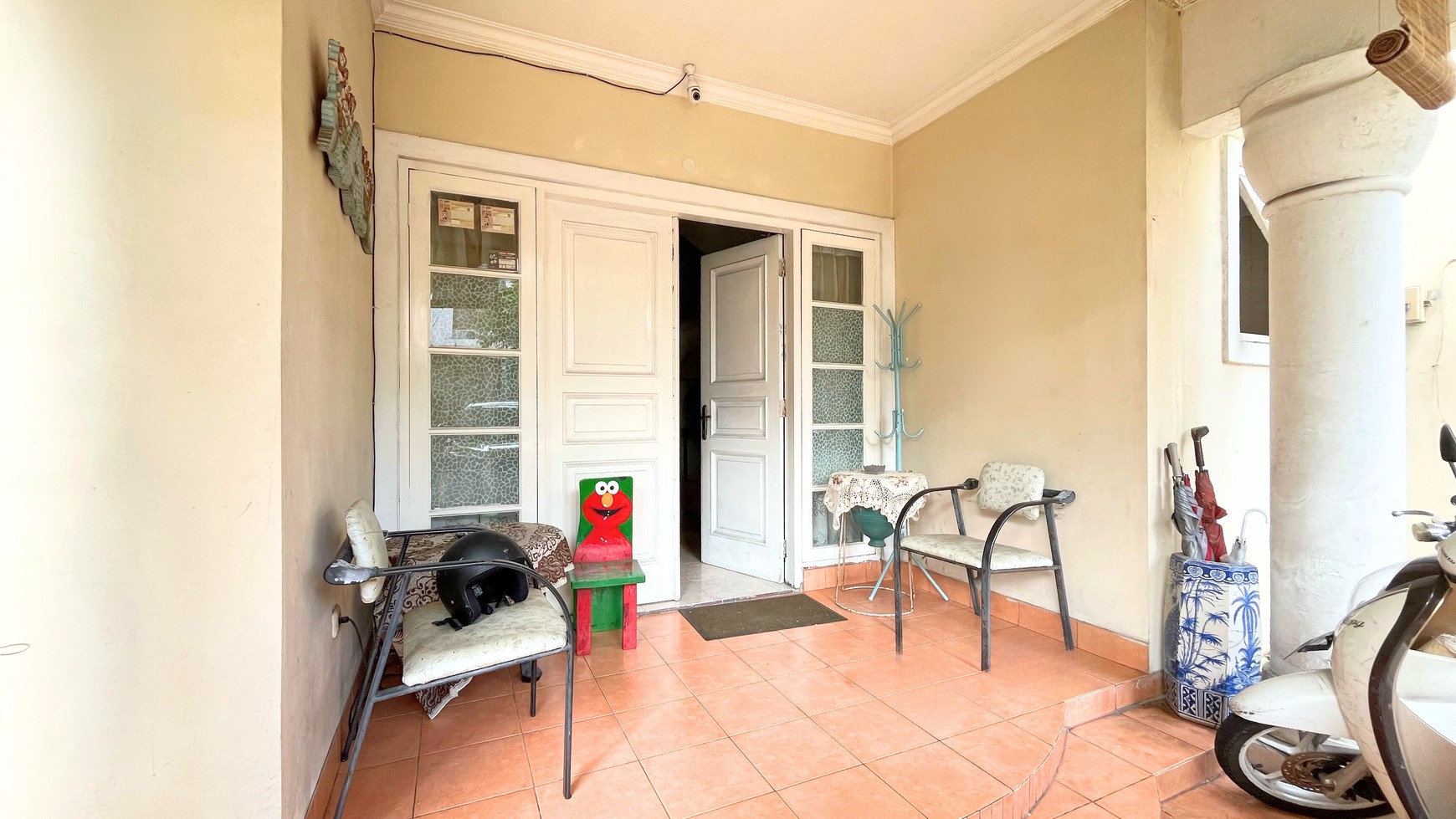 Rumah 2 Lantai Dalam Komplek Berfasilitas Lengkap di Ciputat Timur