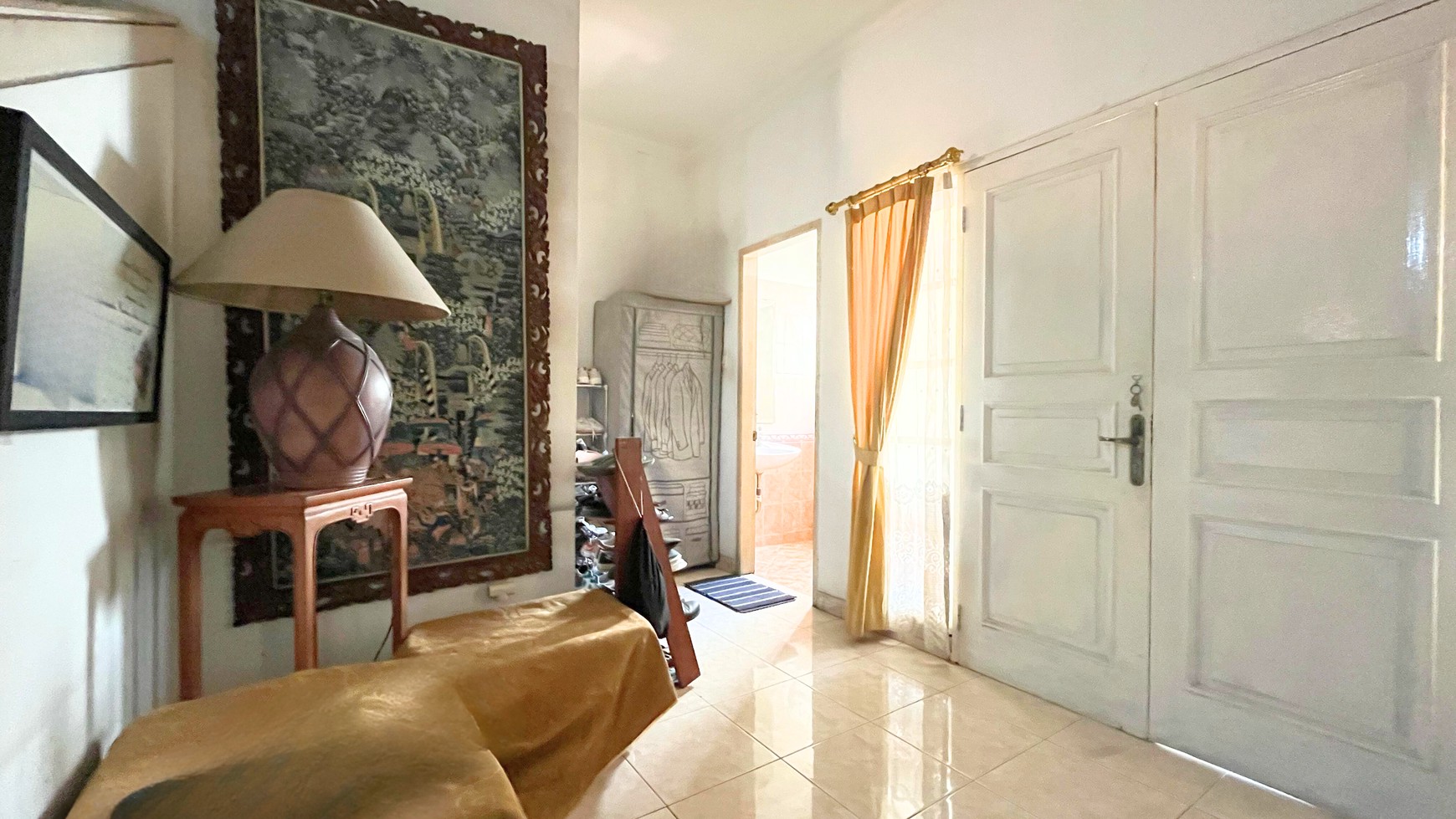 Rumah 2 Lantai Dalam Komplek Berfasilitas Lengkap di Ciputat Timur