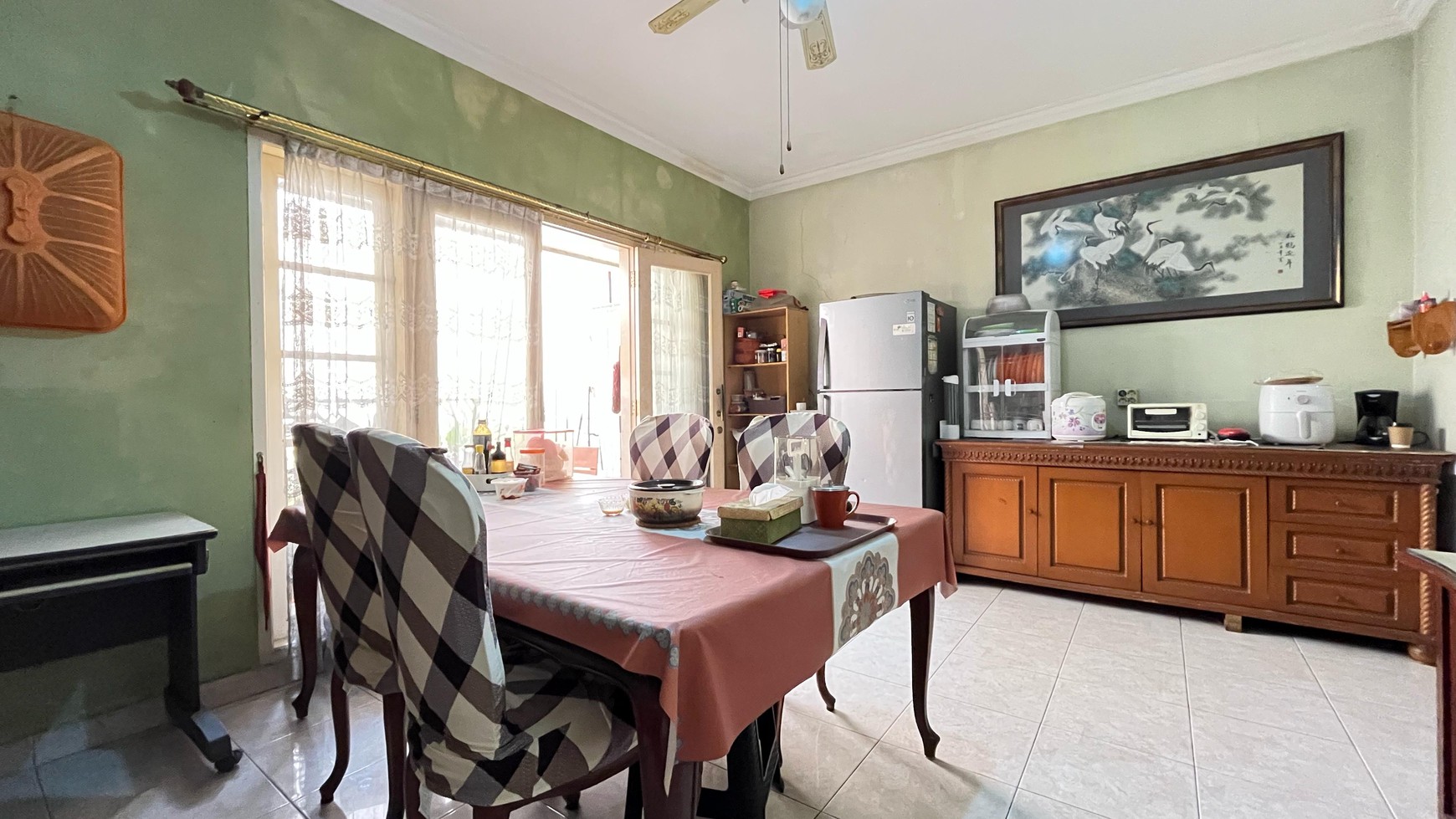 Rumah 2 Lantai Dalam Komplek Berfasilitas Lengkap di Ciputat Timur