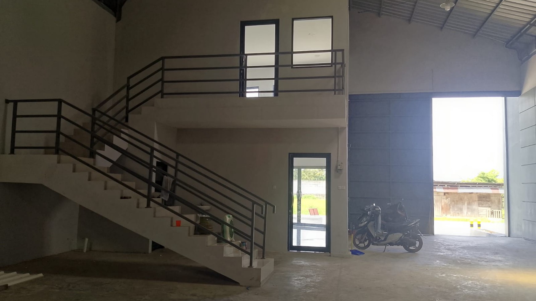 Disewakan Gudang Baru di Komplek Pergudangan