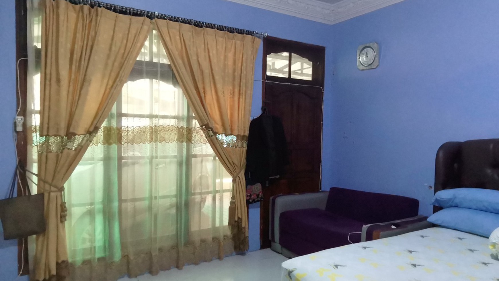 RUMAH STRATEGIS DEPAN JALAN 4 MOBIL DAN DEPAN KELURAHAN KAYU PUTIH JAKTIM
