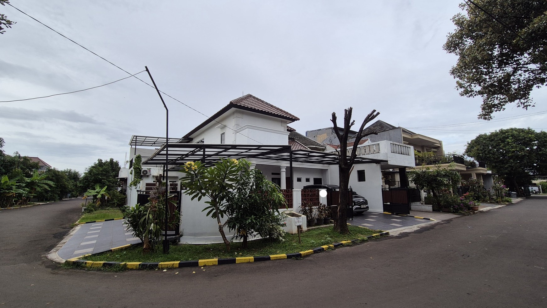 Rumah Bagus Di Komp Griya Jakarta Jl Sawo Pamulang