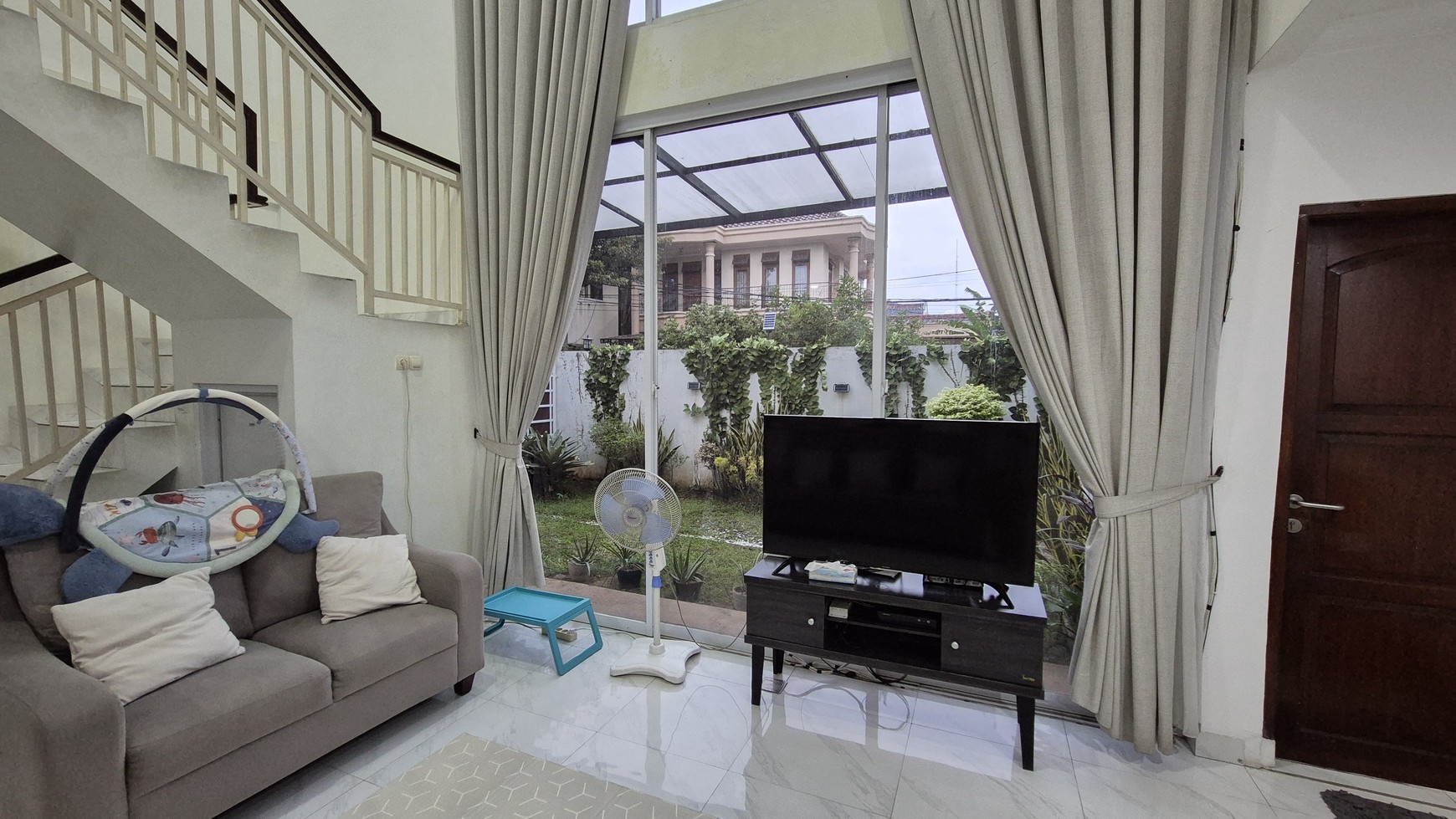 Rumah Bagus Di Komp Griya Jakarta Jl Sawo Pamulang