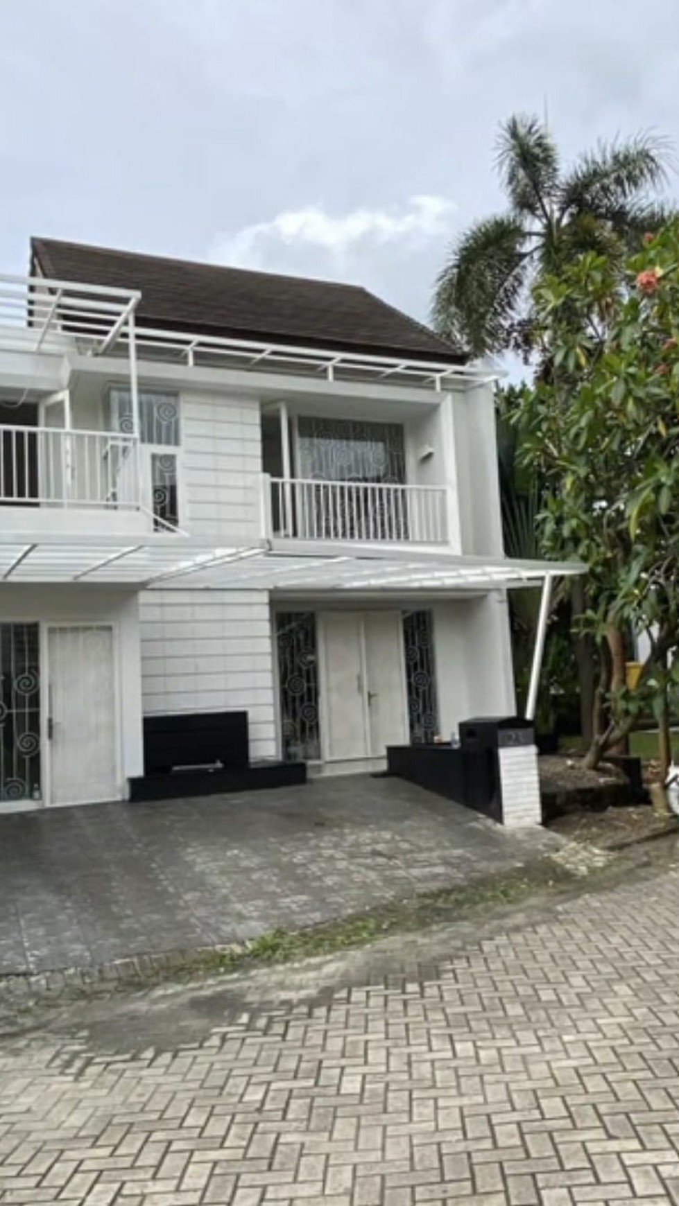 Rumah Bagus Di The Orchid Bintaro Tangerang Selatan