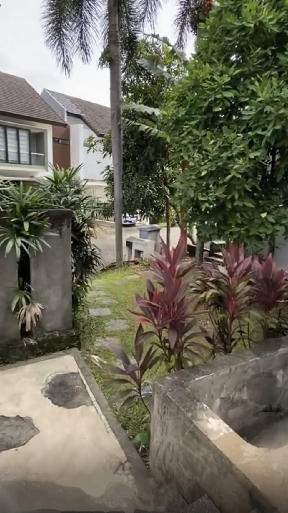 Rumah Bagus Di The Orchid Bintaro Tangerang Selatan