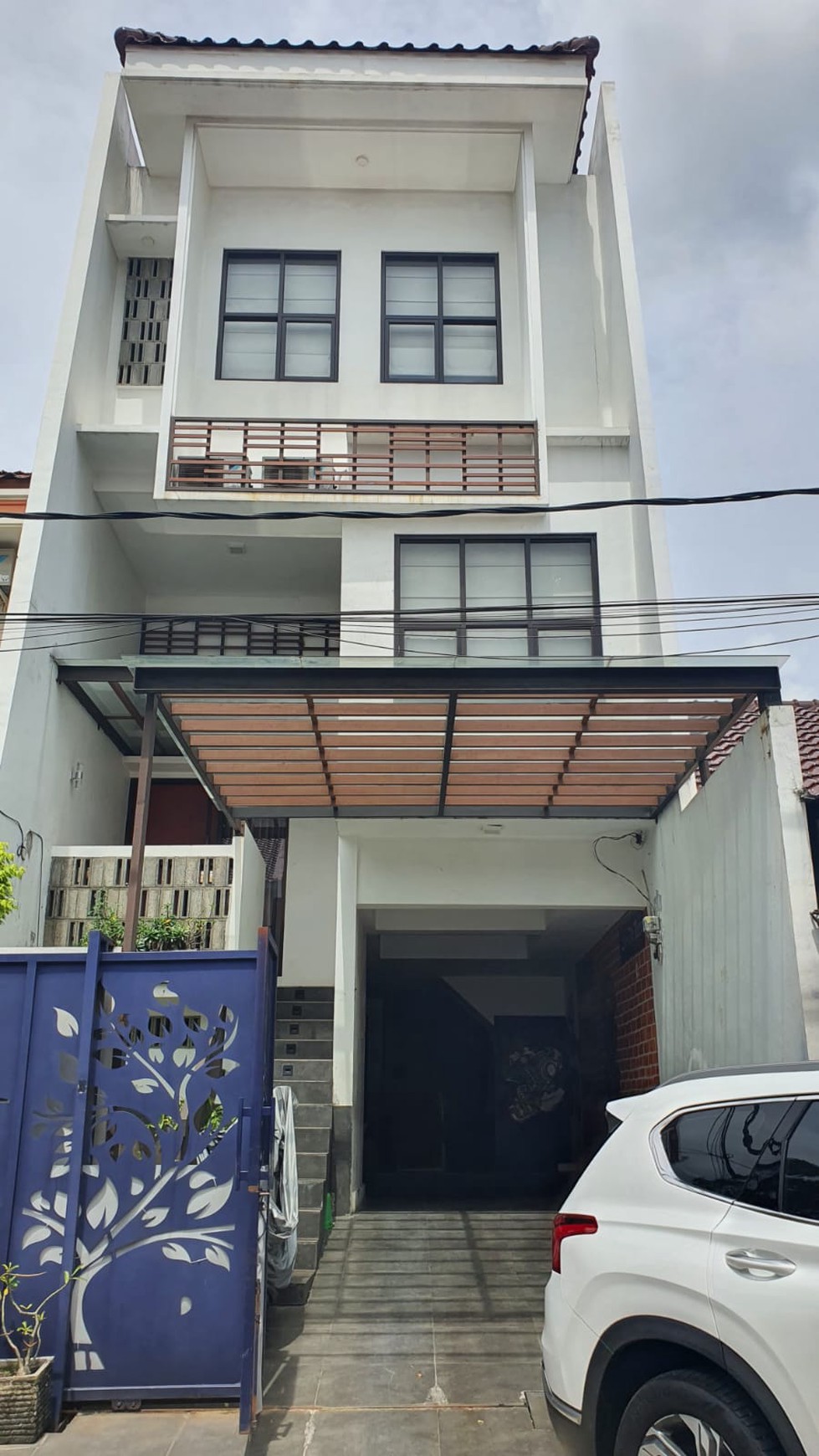 Rumah Bagus Di Komp Villa Arteri Kebon Jeruk Jakarta Barat