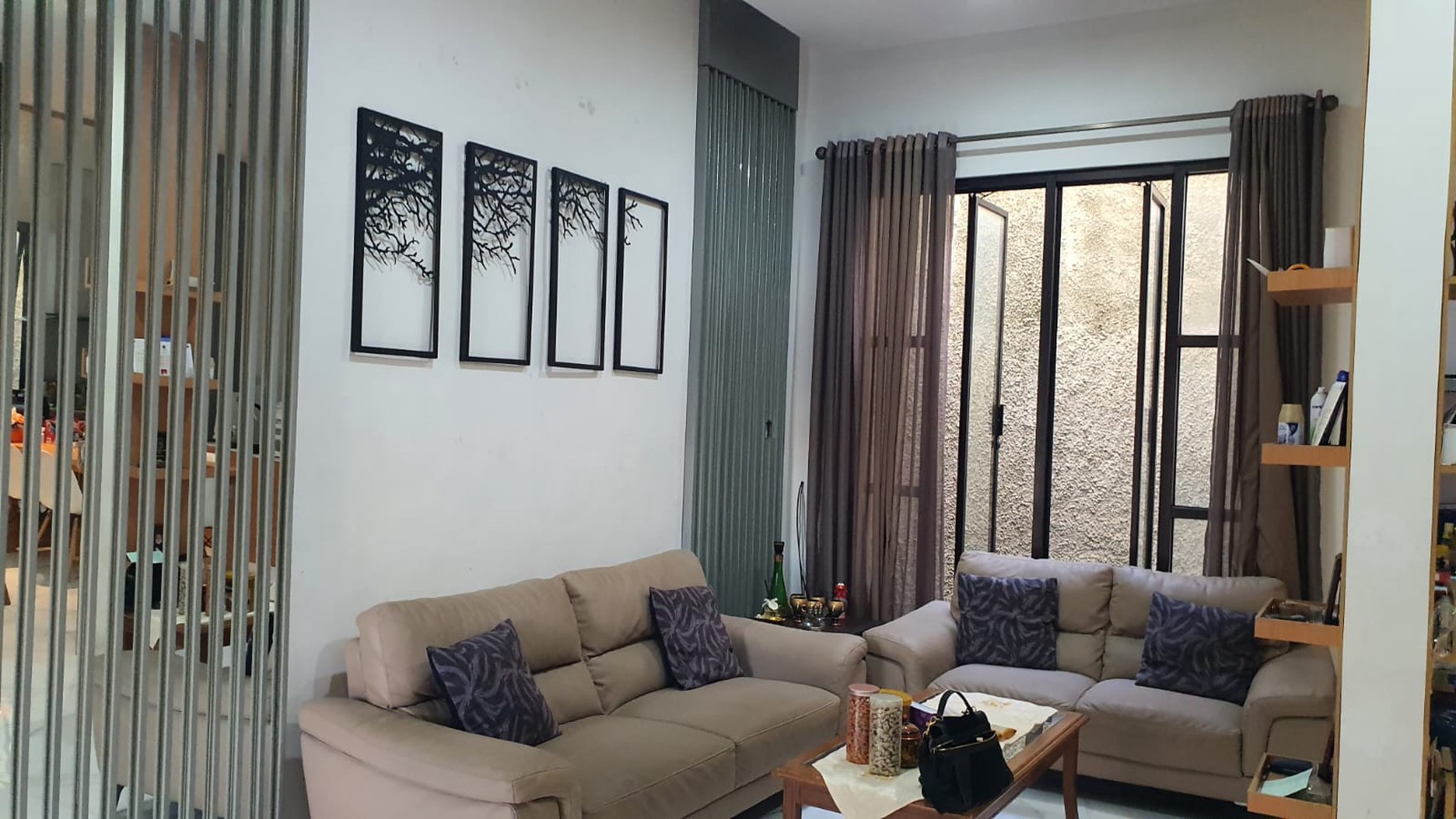 Rumah Bagus Di Komp Villa Arteri Kebon Jeruk Jakarta Barat