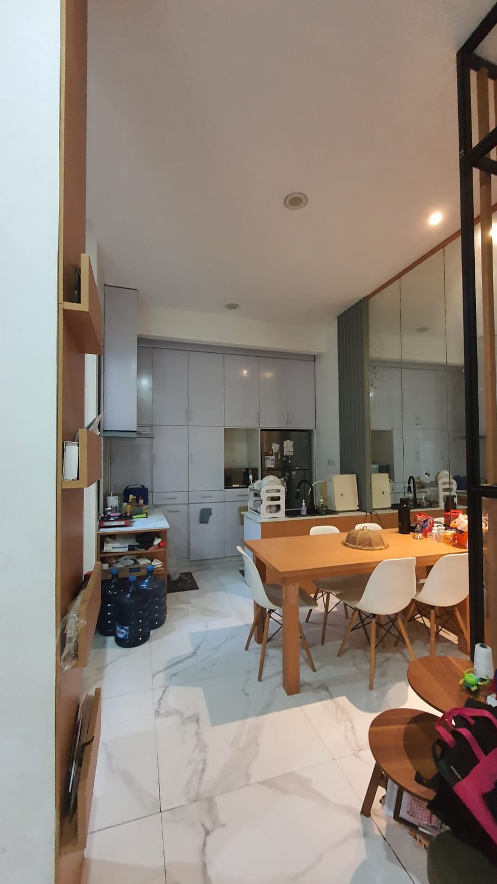 Rumah Bagus Di Komp Villa Arteri Kebon Jeruk Jakarta Barat