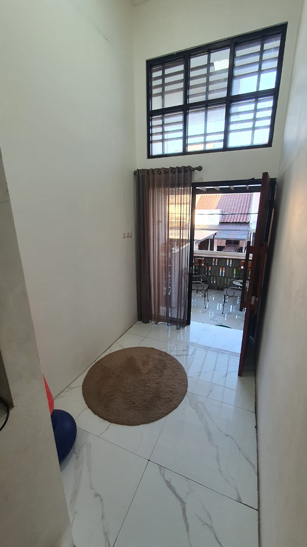 Rumah Bagus Di Komp Villa Arteri Kebon Jeruk Jakarta Barat