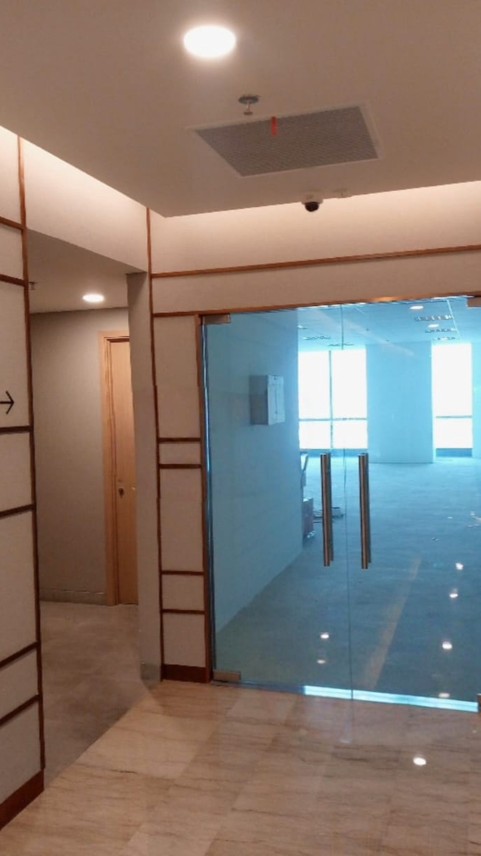 Kantor Siap Pakai Di Lippo Tower Holland Village Jakarta Pusat