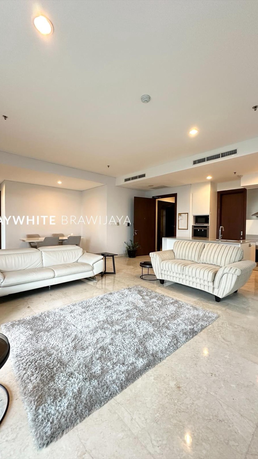 Essence Darmawangsa East Tower 3BR